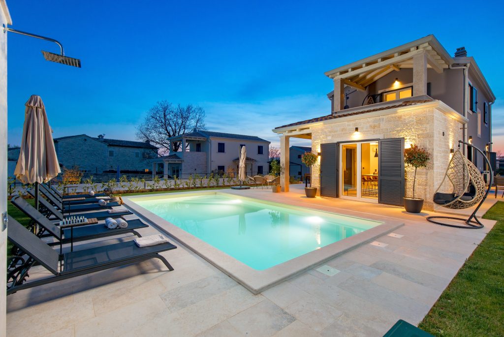 Aerial view of the outdoor dining and lounge area