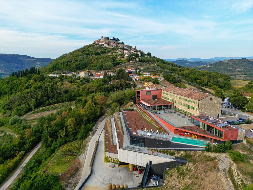 Roxanich Winery